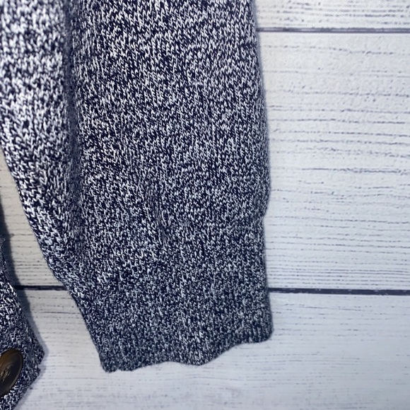The Outfitters by Land’s End heathered grey sweater with button detail on side - Picture 7 of 11